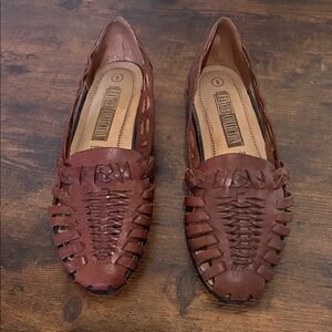 Elegant Brown Leather Loafers